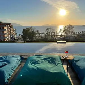 Ames & 4*, Vlorë Albania